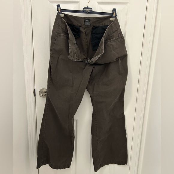 Ann Taylor Curvy Flared Brown Trouser Pants, Sz 16 - Picture 3 of 8